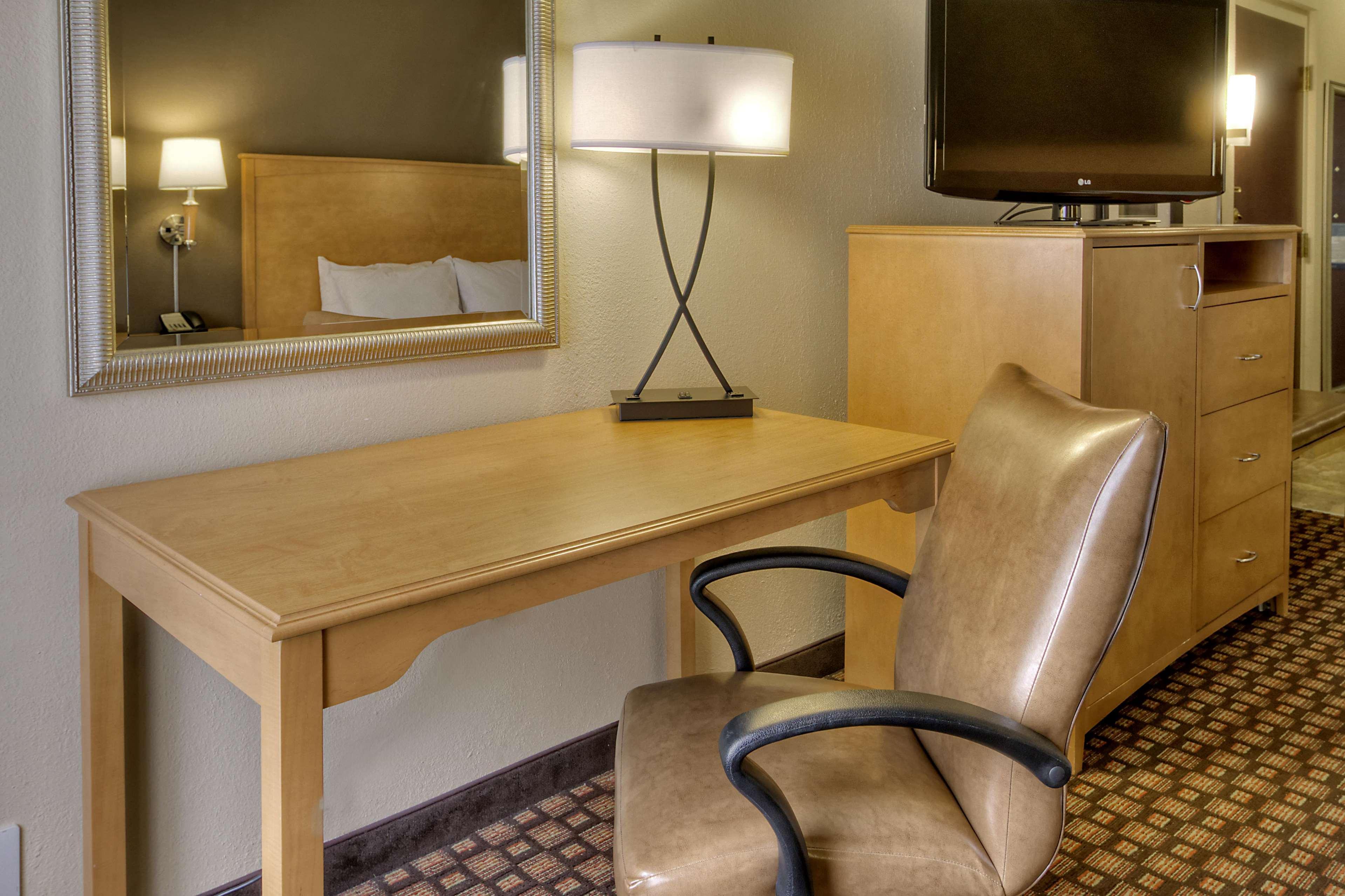 Hampton Inn&Suites Nashville-Vanderbilt-Elliston Place Extérieur photo
