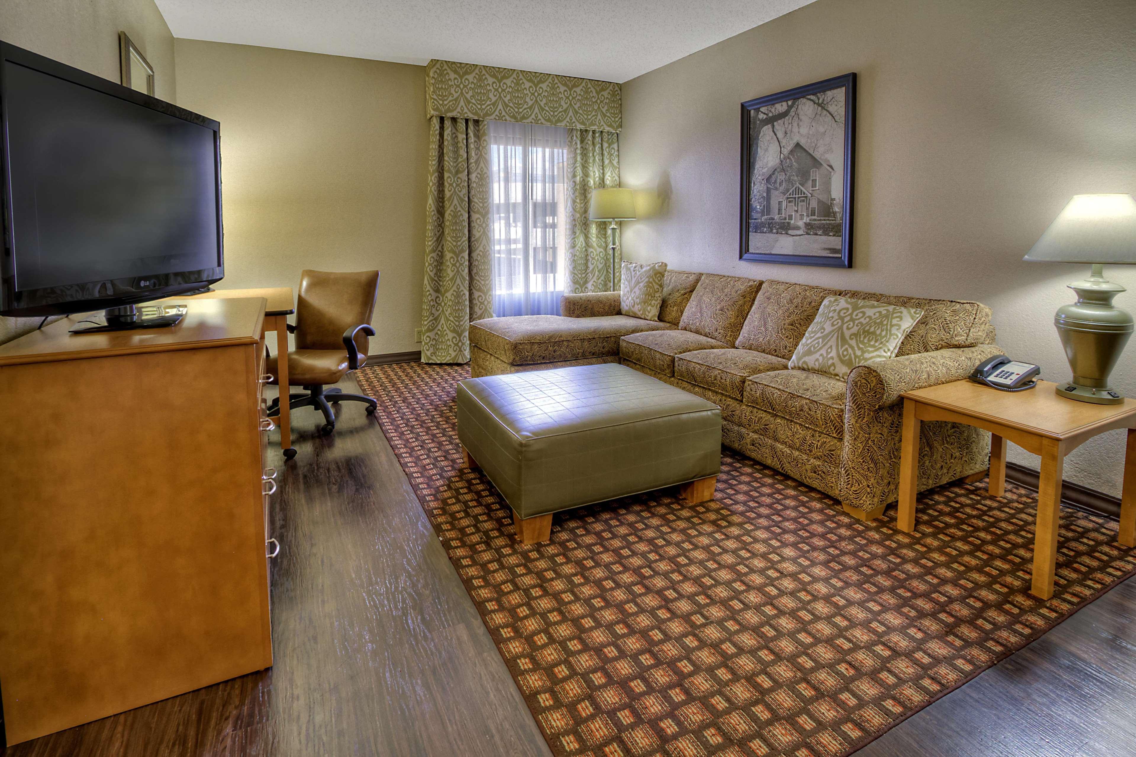 Hampton Inn&Suites Nashville-Vanderbilt-Elliston Place Extérieur photo
