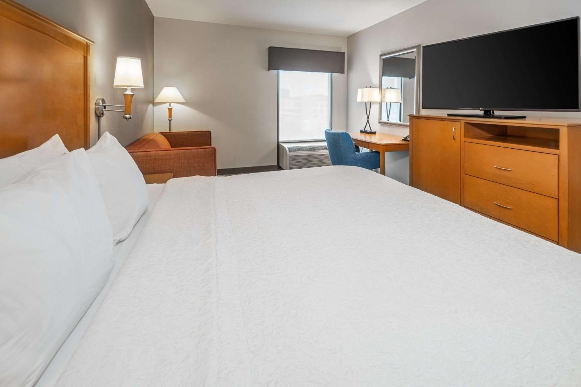 Hampton Inn&Suites Nashville-Vanderbilt-Elliston Place Extérieur photo