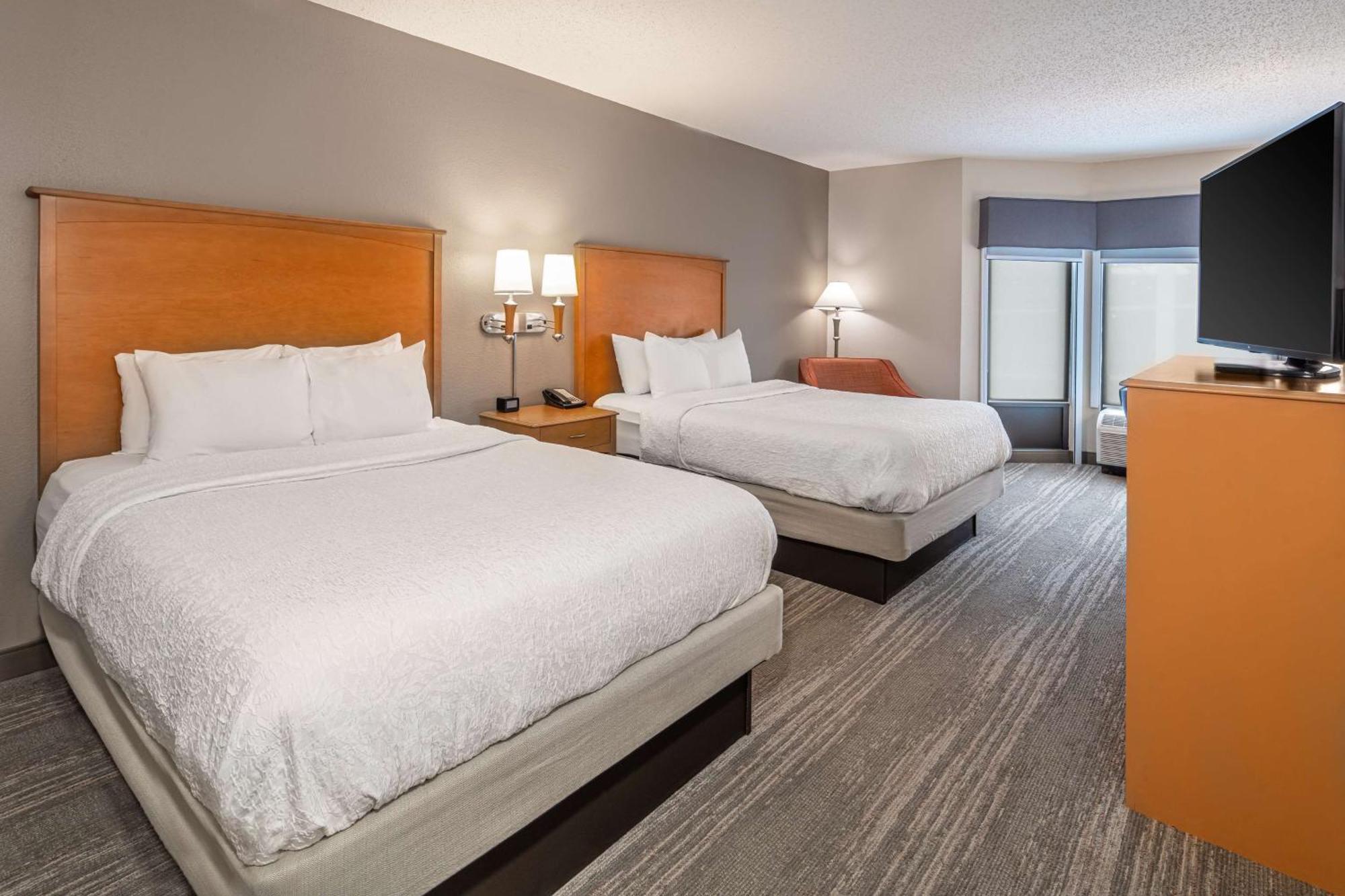 Hampton Inn&Suites Nashville-Vanderbilt-Elliston Place Extérieur photo