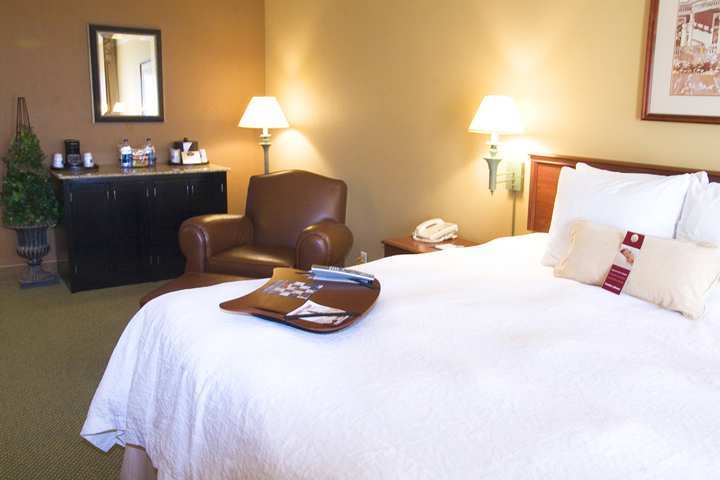 Hampton Inn&Suites Nashville-Vanderbilt-Elliston Place Extérieur photo